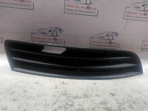 Grila proiector stanga Volkswagen Passat B6 2006