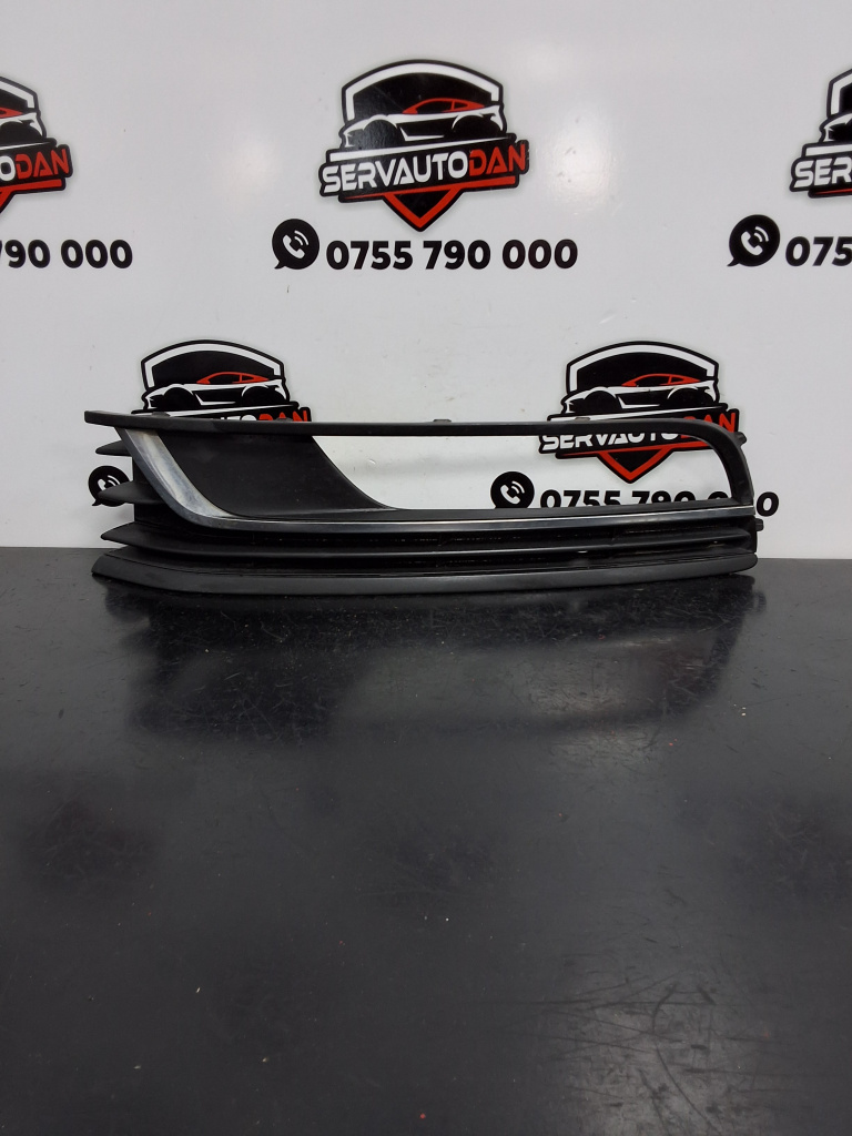 Grila proiector stanga Volkswagen Passat B7 (2010-2014) 2.0 Motorina 2012, 3AA853665