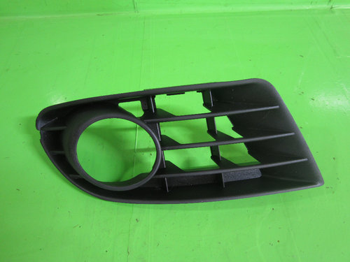 GRILA PROIECTOR STANGA VW GOLF 5 PLUS FAB. 2006 - 2009 ⭐⭐⭐⭐⭐