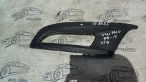 Grila proiector stanga VW Polo an 2009 2010 2011 2...