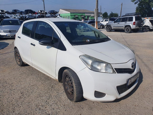 Grila proiector Toyota Yaris 2012 hatchback 1.4