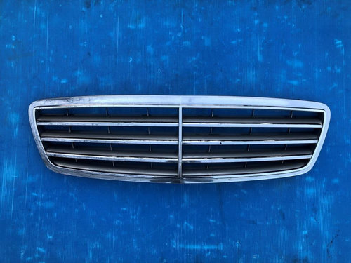 Grila radiatoare Mercedes C Class w203 2000-2006