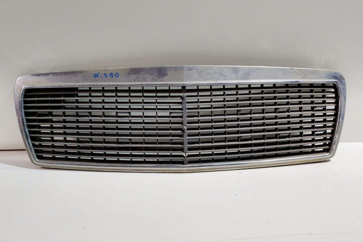 Grila radiator 2108880023 Mercedes-Benz E-Class W210/S210 [1995 - 1999]