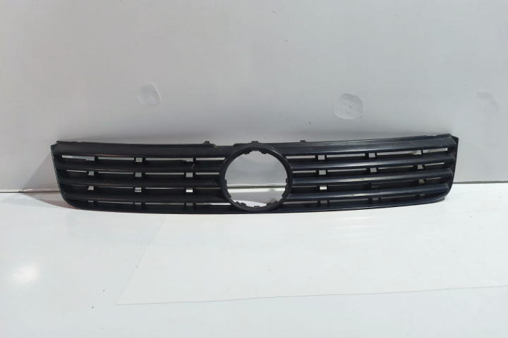 Grila radiator 3B0853653C Volkswagen VW Passat B5 [1996 - 2000]
