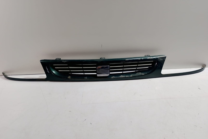 Grila radiator 6K0854643 Seat Ibiza 2 [1993 - 1999]
