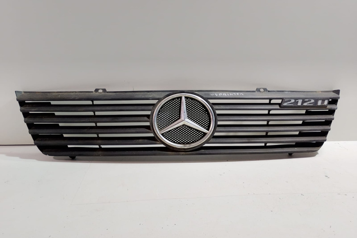 Grila radiator 9018880123 Mercedes-Benz Sprinter 903 [1995 - 2000]