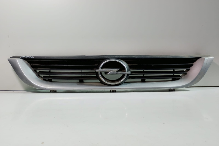 Grila radiator 90505722 Opel Vectra B [facelift] [1999 - 2002]