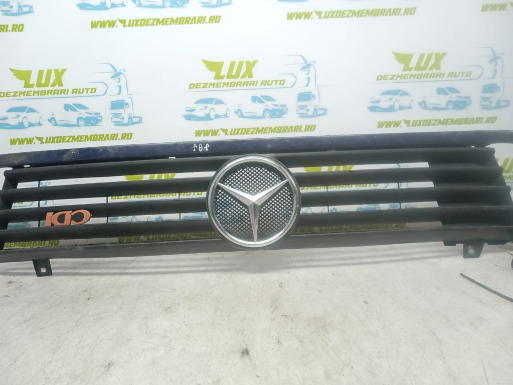 Grila radiator a6388880415 Mercedes-Benz Vito W638 [1996 - 2003] 2.2 cdi 611.980