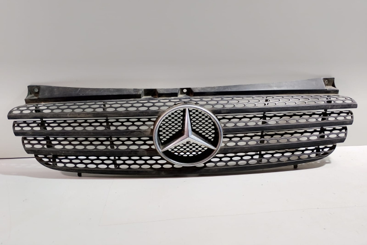 Grila radiator A6398800185 Mercedes-Benz Vito W639 [2003 - 2010]