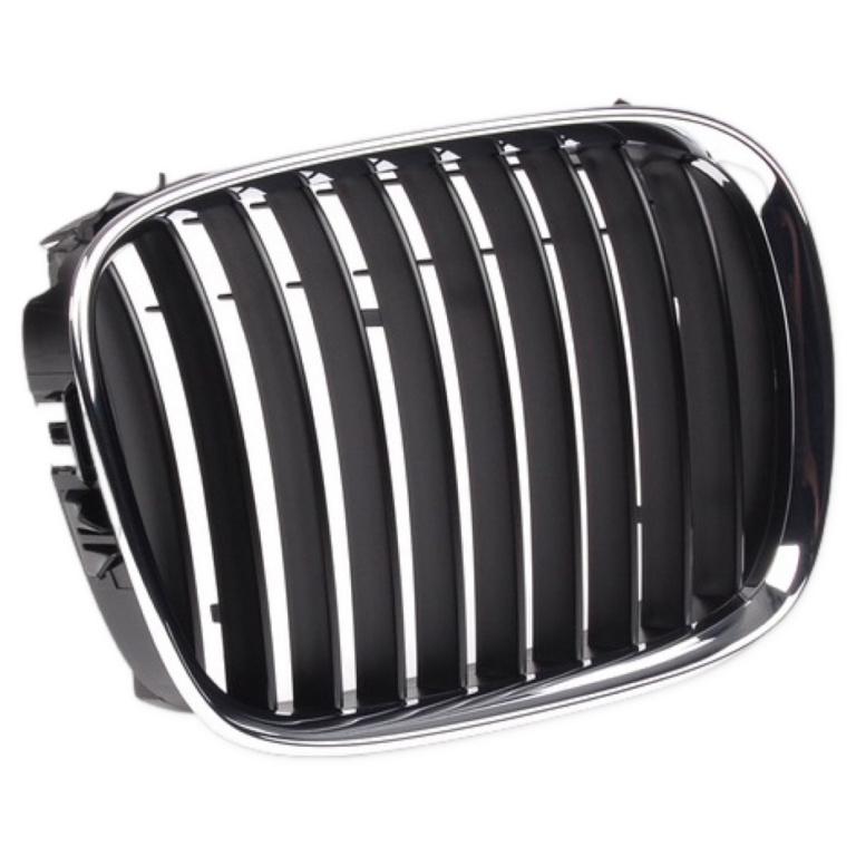 Grila Radiator Am Dreapta Bmw Seria 5 E39 1996-2000 51138159316 Crom/Negru