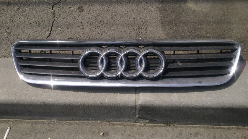 Grila radiator audi a3 2002