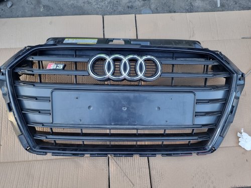 Grila radiator Audi A3*S3*8V3853651 AC