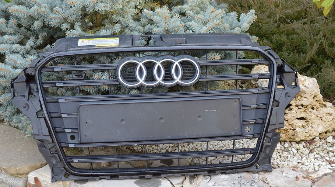 Grila radiator Audi A3 S3 S-line 8V3853651 B/C