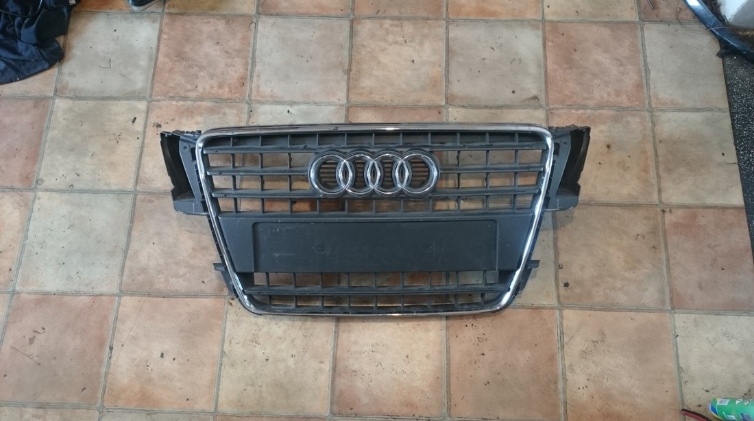 Grila radiator Audi A5 (2007-2012) cod 8T0853651E