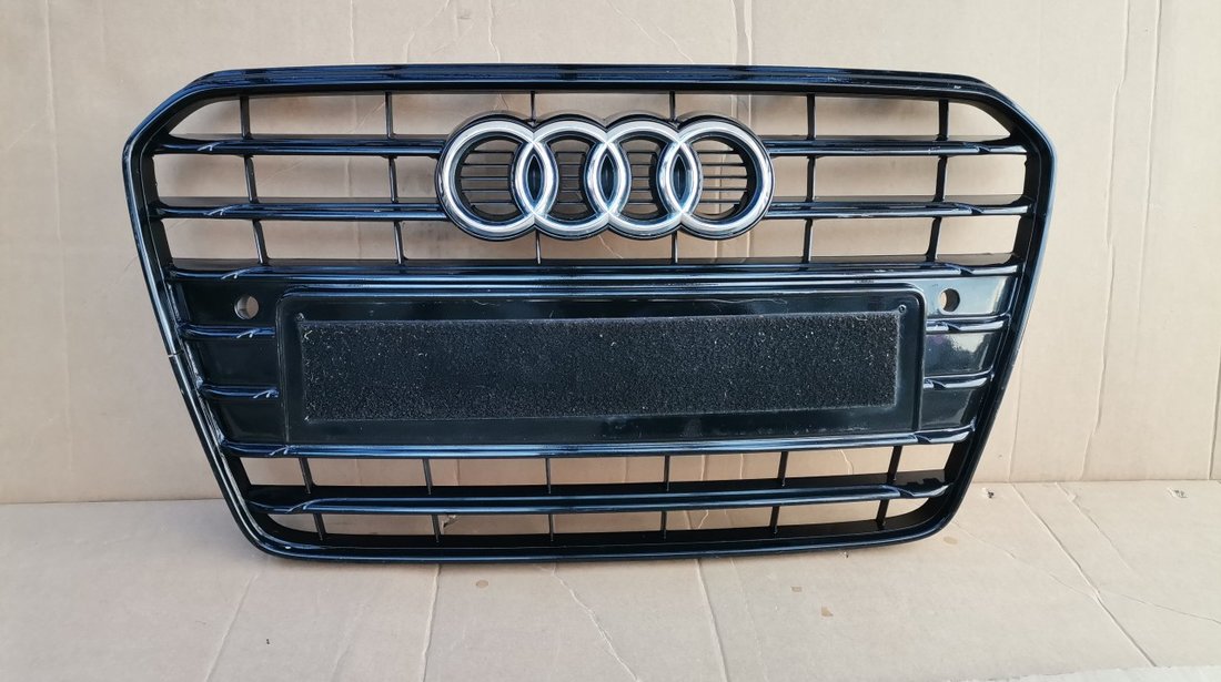 Grila radiator Audi A5 facelift negru lucios (2012-2016) cod 8T085365