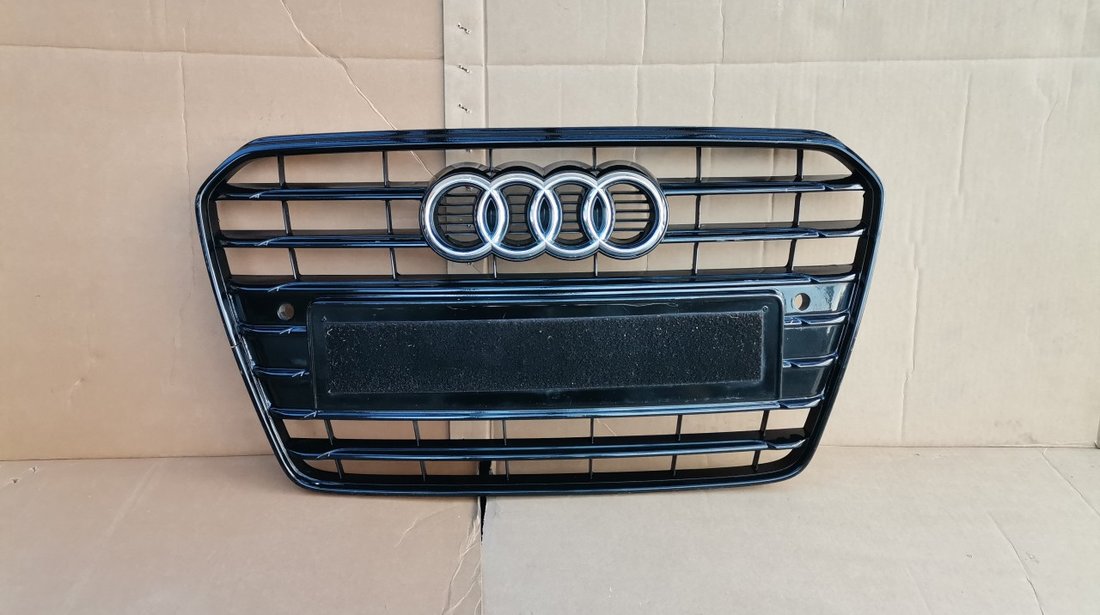 Grila radiator Audi A5 facelift negru lucios (2012-2016) cod 8T085365