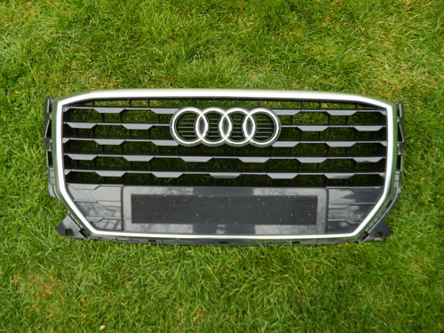 Grila radiator Audi Q2 model 2017-2021 cod 81A853651