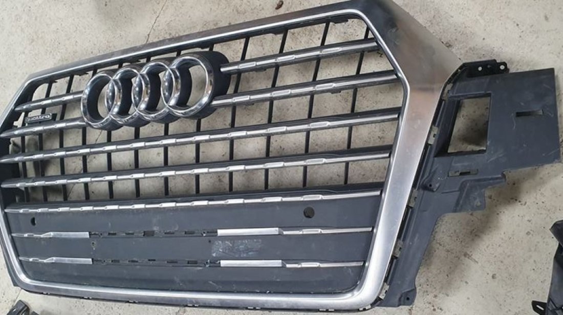 Grila radiator AUDI Q7 4M 2015 2016 2017