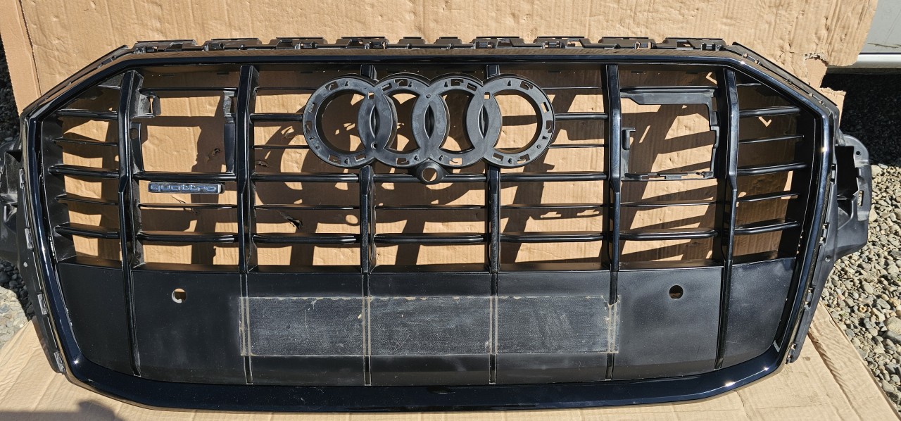 Grila radiator AUDI Q7 4M Facelift S-Line 2020 2021 2022