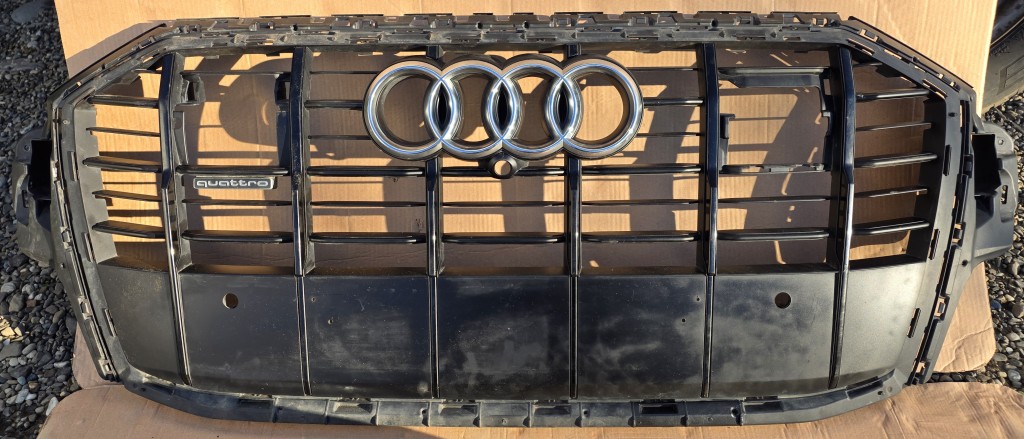 Grila radiator AUDI Q7 4M Facelift S-Line 2020 2021 2022