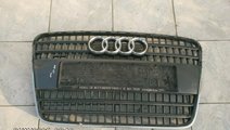 Grila radiator Audi Q7