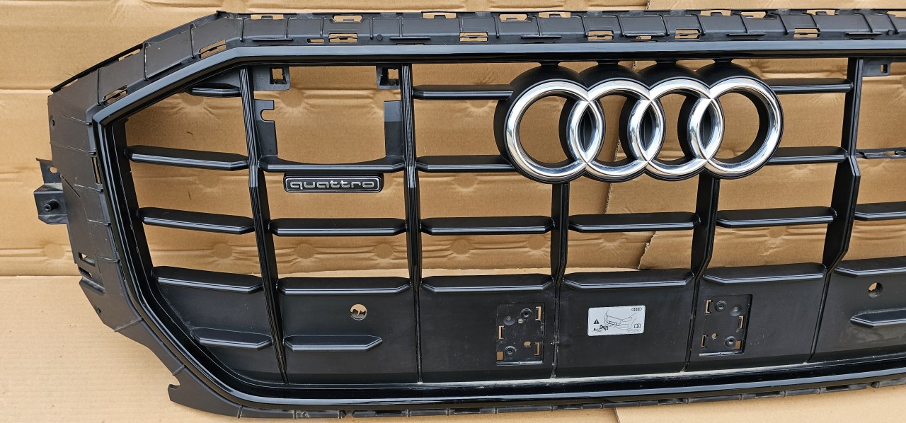 Grila radiator Audi Q8 S-Line 2019 2020 2021