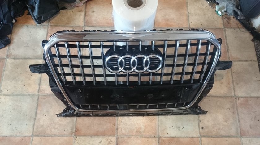 Grila radiator bara fata Audi Q5 (2012-2015) cod 8R0853651R