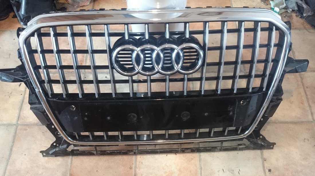 Grila radiator bara fata Audi Q5 (2012-2015) cod 8R0853651R