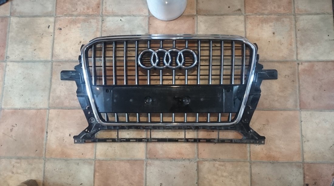 Grila radiator bara fata Audi Q5 (2012-2015) cod 8R0853651R
