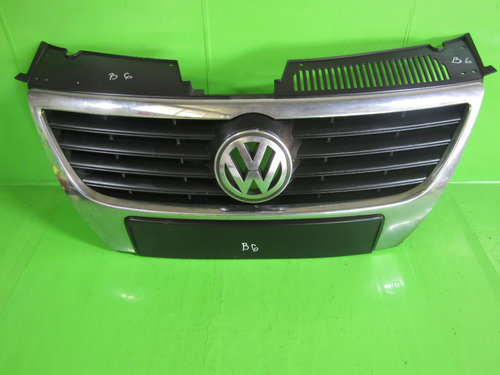 GRILA RADIATOR BARA FATA CU SIGLA VW PASSAT B6 FAB. 2005 - 2010 ⭐⭐⭐⭐⭐