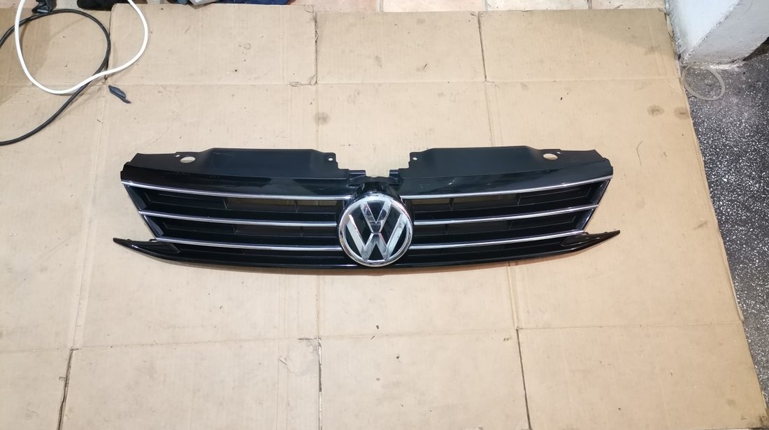 Grila radiator bara fata VW Jetta C5 Facelift (2014-2018) cod 5C6853655F