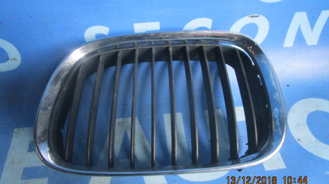 Grila radiator BMW E39; 8159311 // 8159312