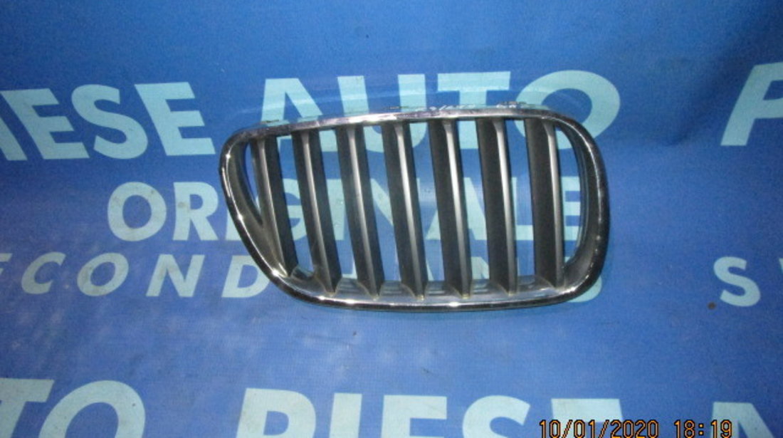 Grila radiator BMW E83 X3 2009