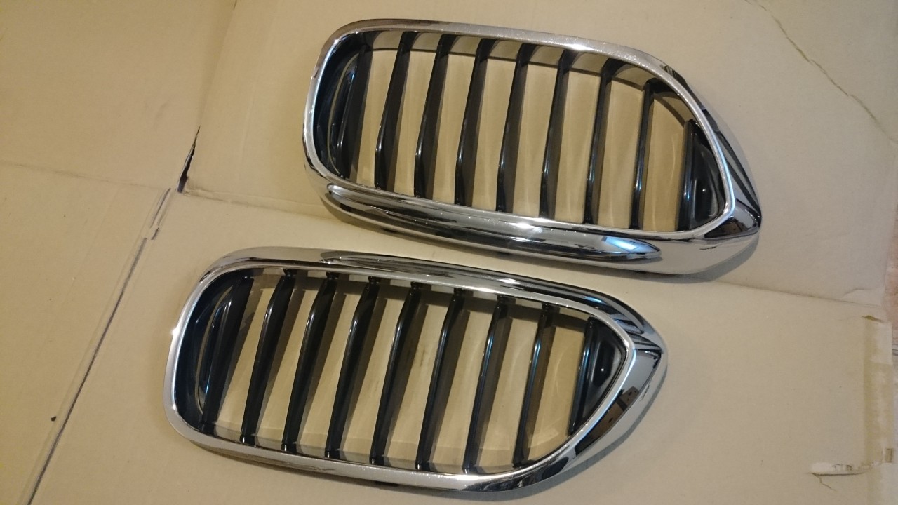 Grila radiator BMW G30, G31, Seria 5 (2017-2019) pret bucata