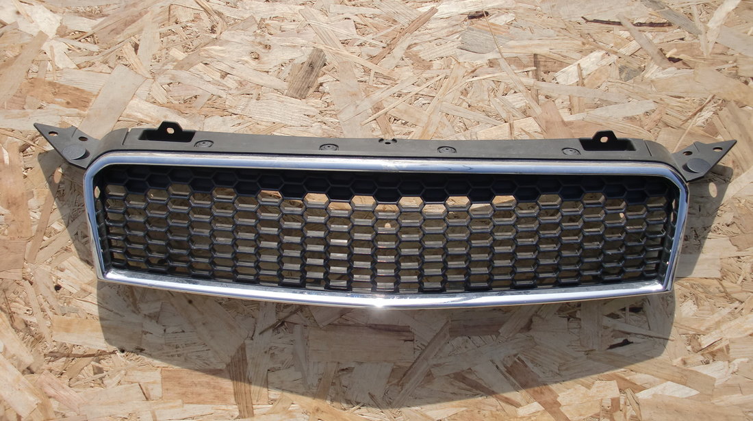 grila radiator chevrolete aveo HB 2002-2010