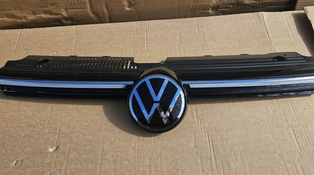 Grila radiator cu emblema NOUA VW Golf 8 GTI / GTD / R-Line 2020 2021 2022 2023