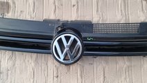 Grila radiator cu emblema VW Golf 4 1999 2000 2001...