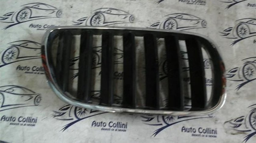 Grila radiator dreapta BMW X3 E83 an 2007 2008 2009 2010