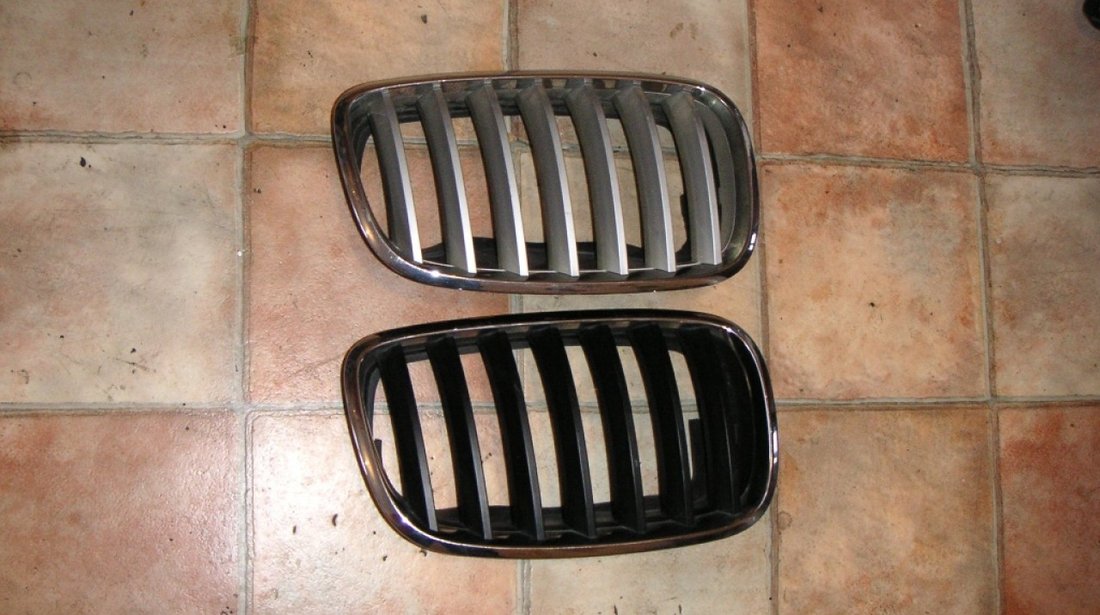 Grila radiator dreapta BMW X5 E70, X6 E71, X6 E72, (2007-2014) cod 7171396, 7157688