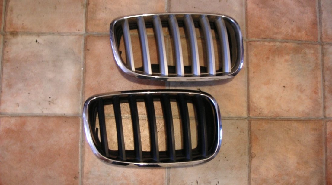 Grila radiator dreapta BMW X5 E70, X6 E71, X6 E72, (2007-2014) cod 7171396, 7157688