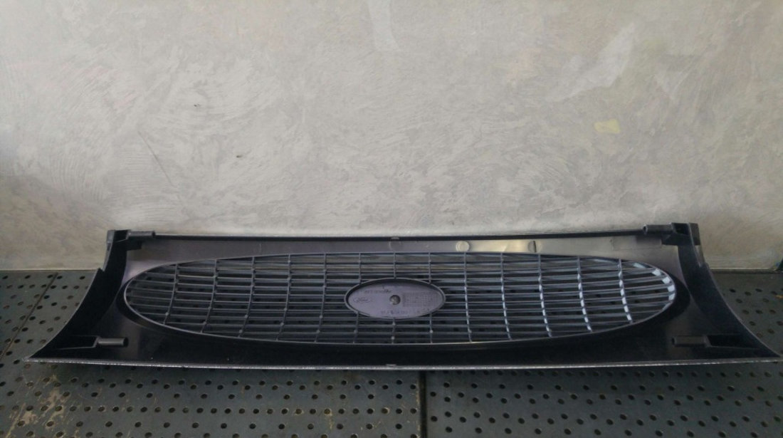 Grila radiator ford fiesta 4 ja jb 96fb8200fa