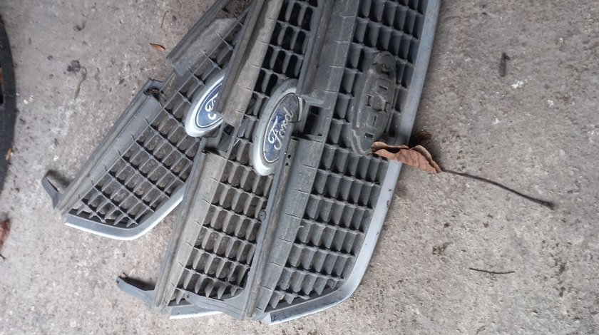 Grila radiator Ford Mondeo mk4 2009 originala în stare f bună