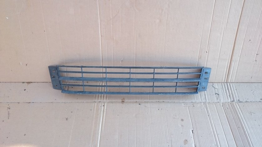 Grila radiator inferioara Skoda Fabia 3 (2014-2018) cod 6V0853677