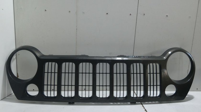 Grila radiator Jeep Grand CHerokee an 2002-2005