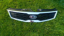 Grila radiator Kia Ceed Facelift dupa 2013 cod 863...