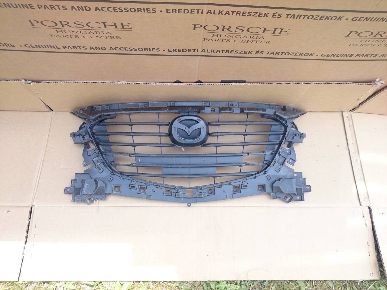 Grila radiator Mazda 3 III Facelift (2017-2018) cod BANE-50712