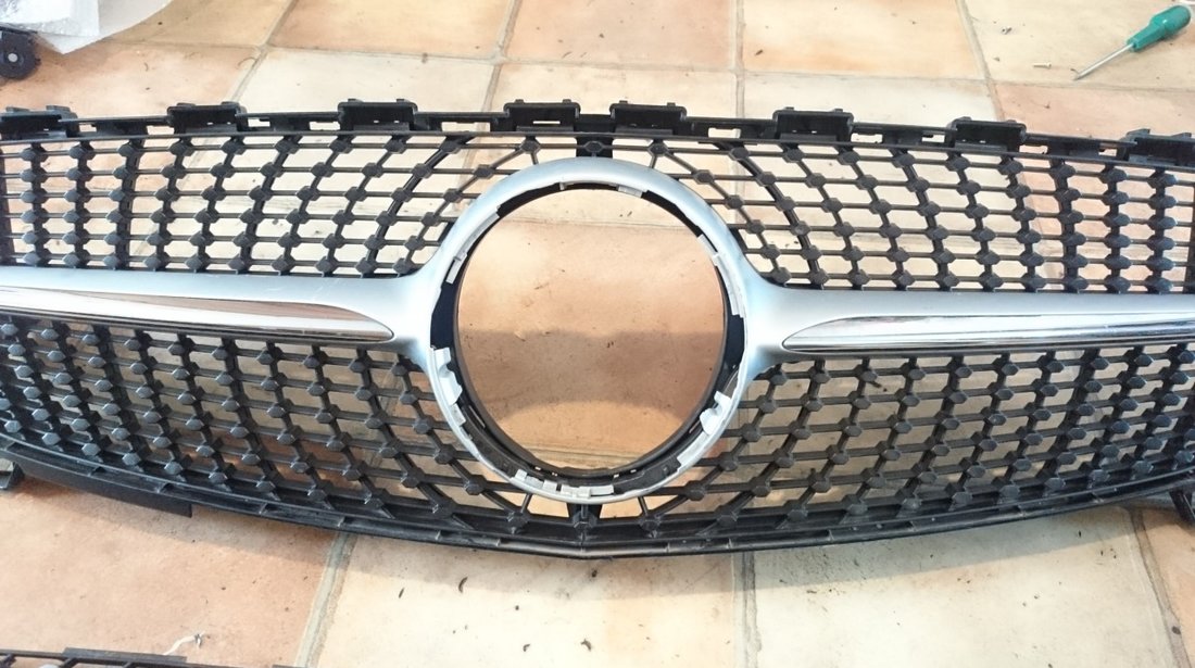 Grila radiator Mercedes A-Class W176 (2013-2018) cod: A1768881760