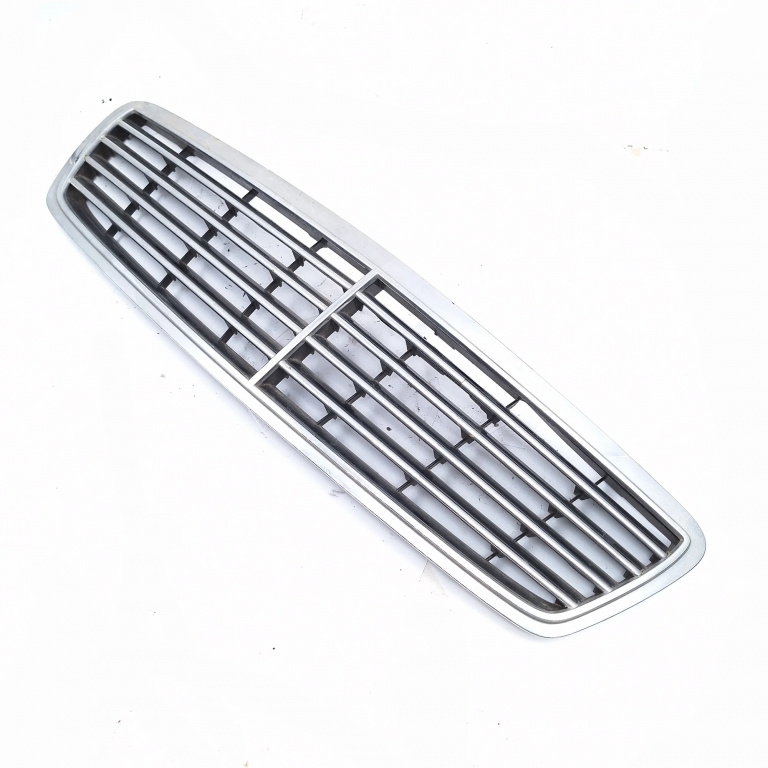 Grila Radiator Mercedes-Benz C-Class (W203) 2000-2007 A2038800183
