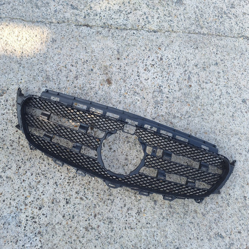 Grila Radiator Mercedes-Benz E-CLASS (W213) (US) 2016 - Prezent A2138880223, R17933