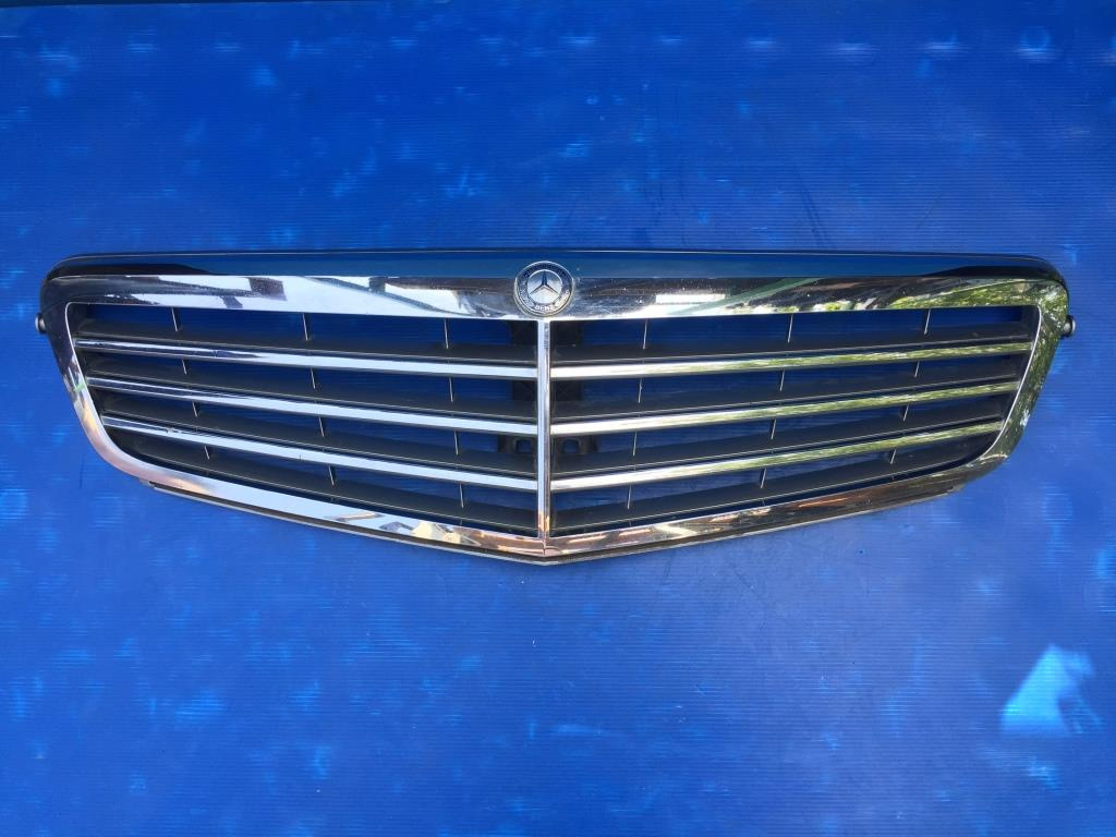 Grila radiator Mercedes C Class W204 2008